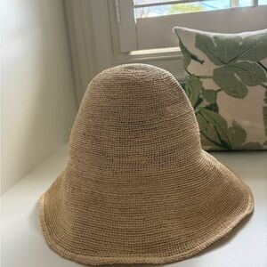 Janessa Leone teagan bucket hat